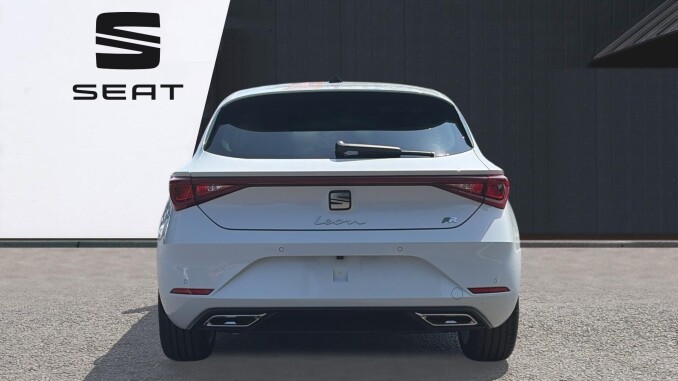 SEAT Leon 1.5 eTSI 150 FR 5dr DSG [DAP] Petrol Hatchback - Image 8